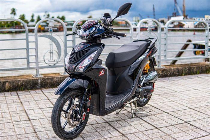 Tổng thể bản độ vẫn giữ được kiểu dáng của Vision, tuy nhiên hầu hết trang bị đều đã không còn là nguyên bản.