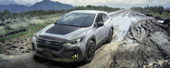 Nếu khách hàng yêu thích phong cách JDM, Subaru cũng cung cấp gói phụ kiện STI như mâm xe thể thao, đầu ống xả kép đặt giữa, cánh gió trên mui, thanh chống và nút khởi động màu đỏ.