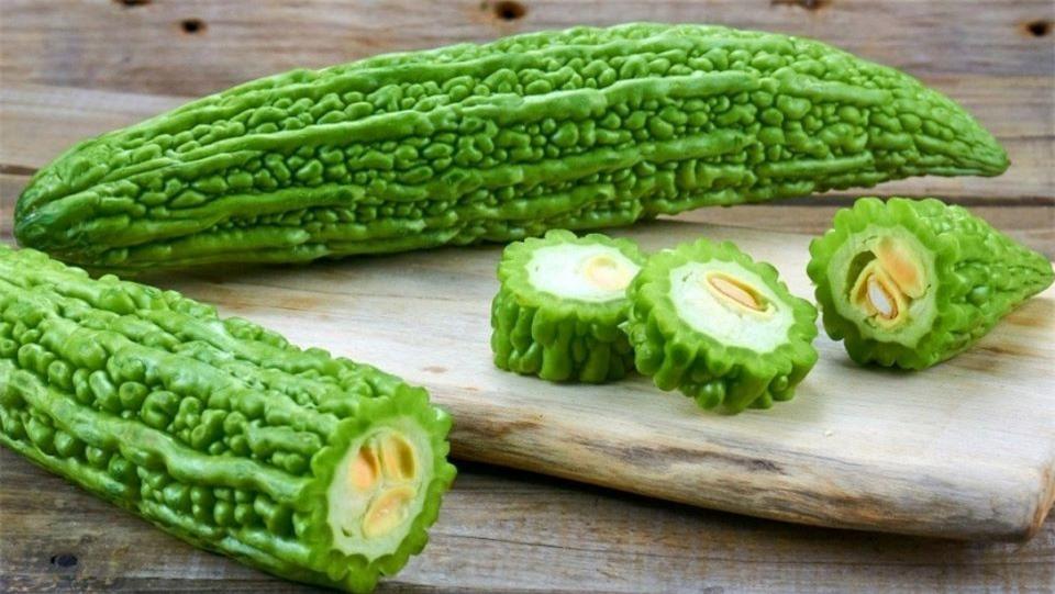 7 loại lá tắm trị rôm sảy cho bé trong mùa hè