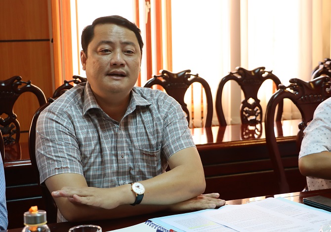 Phó Chủ tịch UBND TP Cà Mau Bùi Tứ Hải thông tin vụ việc đến cơ quan báo chí