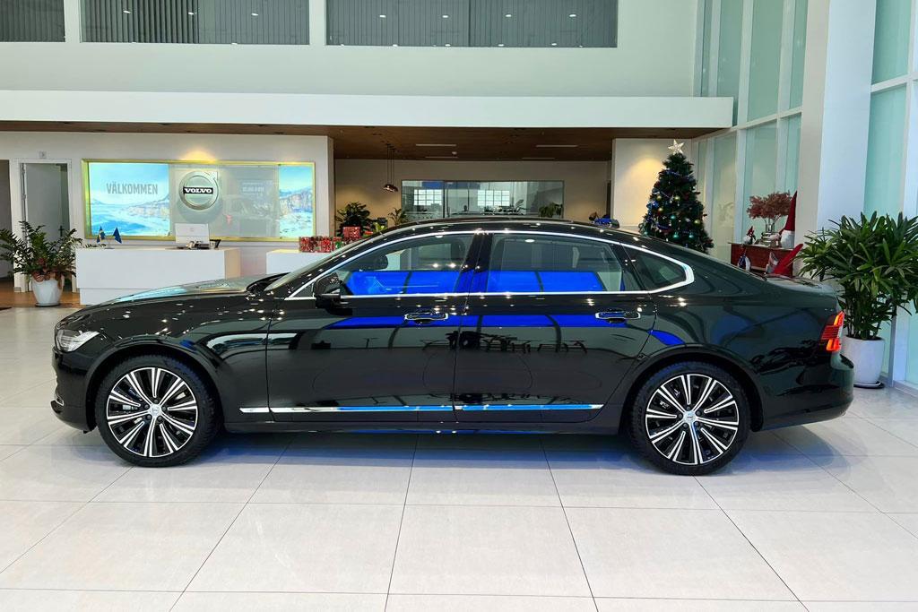 Volvo S90 Ultimate 2023.