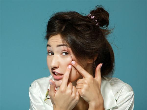 Bí-quyết-mặt-mộc-vẫn-xinh-tieu-dung-24g-net-10