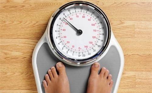 Làm cách nào để ăn đủ dinh dưỡng mà cân nặng vẫn giảm