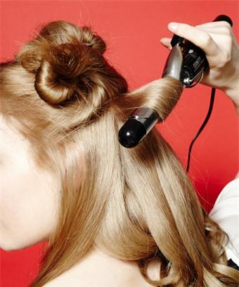 Bí quyết để có mái tóc chắc khỏe trong mùa hè