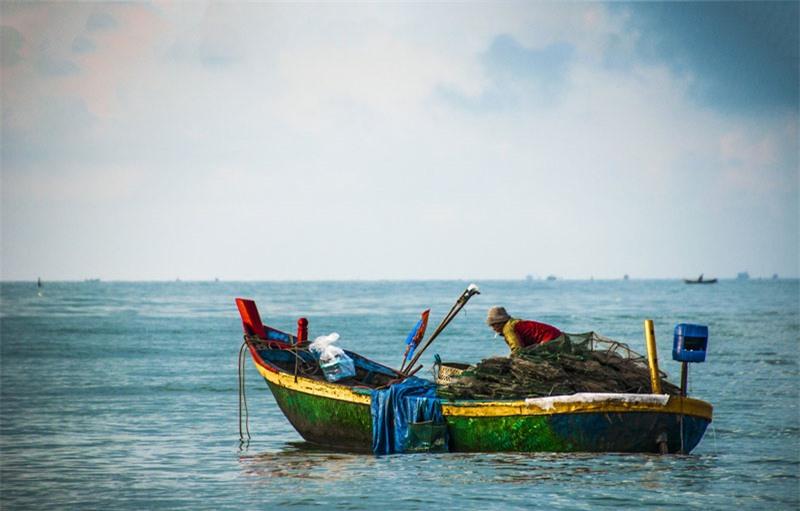 Ở Hồ Cốc có rất nhiều khu nghỉ dưỡng ven biển, nhà nghỉ, khách sạn cho du khách lựa chọn. Ngoài ra bạn có thể cắm trại và ngủ qua đêm trên bãi biển. Ảnh: DemiCat DA. Ở Hồ Cốc có rất nhiều khu nghỉ dưỡng ven biển, nhà nghỉ, khách sạn cho du khách lựa chọn. Ngoài ra bạn có thể cắm trại và ngủ qua đêm trên bãi biển. Ảnh: DemiCat DA.