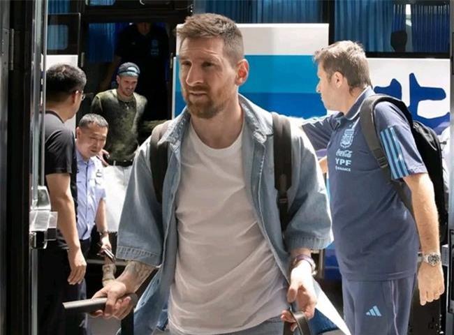 Messi khó dự trận đấu giao hữu của ĐT Australia vs ĐT Indonesia Messi kho du tran dau giao huu cua dT Australia vs dT Indonesia