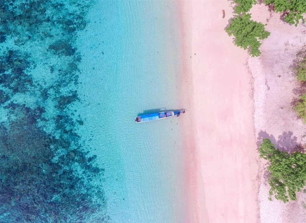 Chiêm ngưỡng những bãi biển nhiều màu sắc độc đáo nhất hành tinh Chiêm ngưỡng những bãi biển nhiều màu sắc độc đáo nhất hành tinh