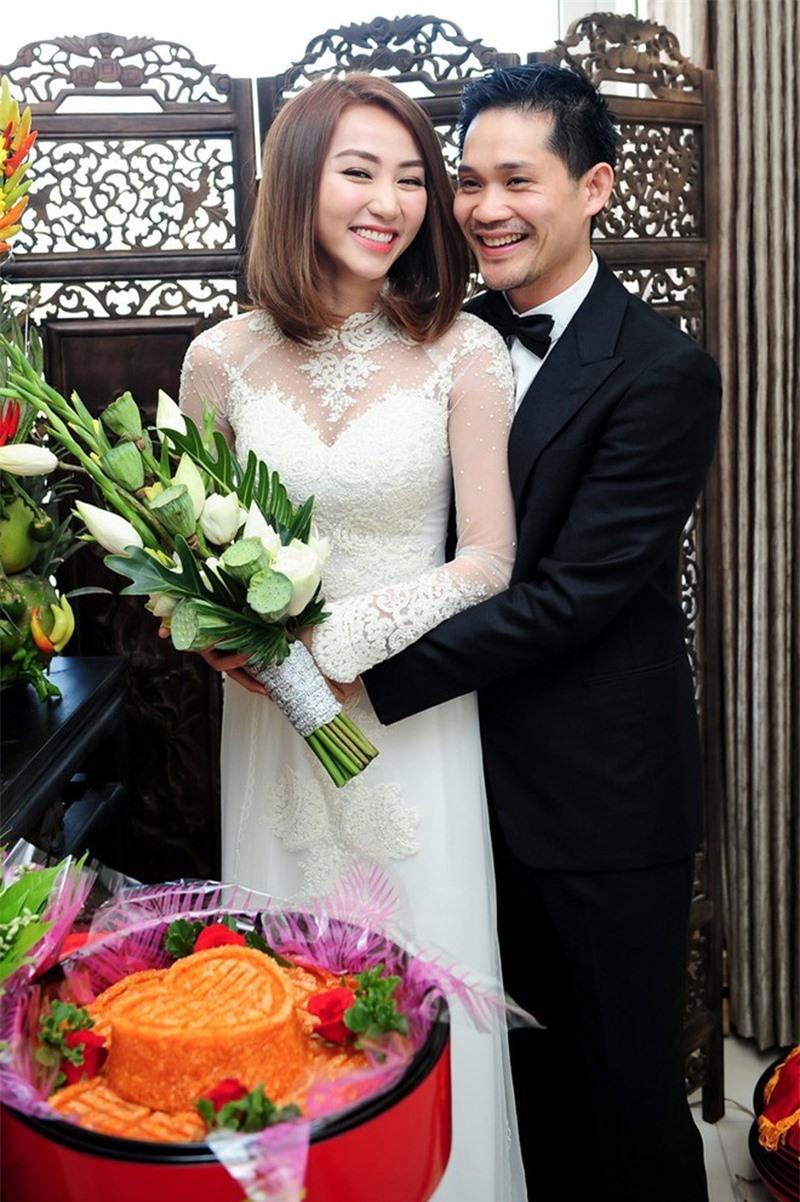 Ngân Khánh tuổi U40 vẫn đẹp như đôi mươi, hạnh phúc bên chồng đại gia dù 8 năm chưa sinh con - Ảnh 5. Ngân Khánh tuổi U40 vẫn đẹp như đôi mươi, hạnh phúc bên chồng đại gia dù 8 năm chưa sinh con - Ảnh 5.