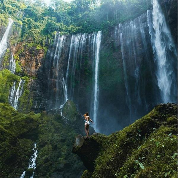 Cảnh đẹp như cổ tích ở thác nước đẹp nhất Indonesia - Ảnh 3