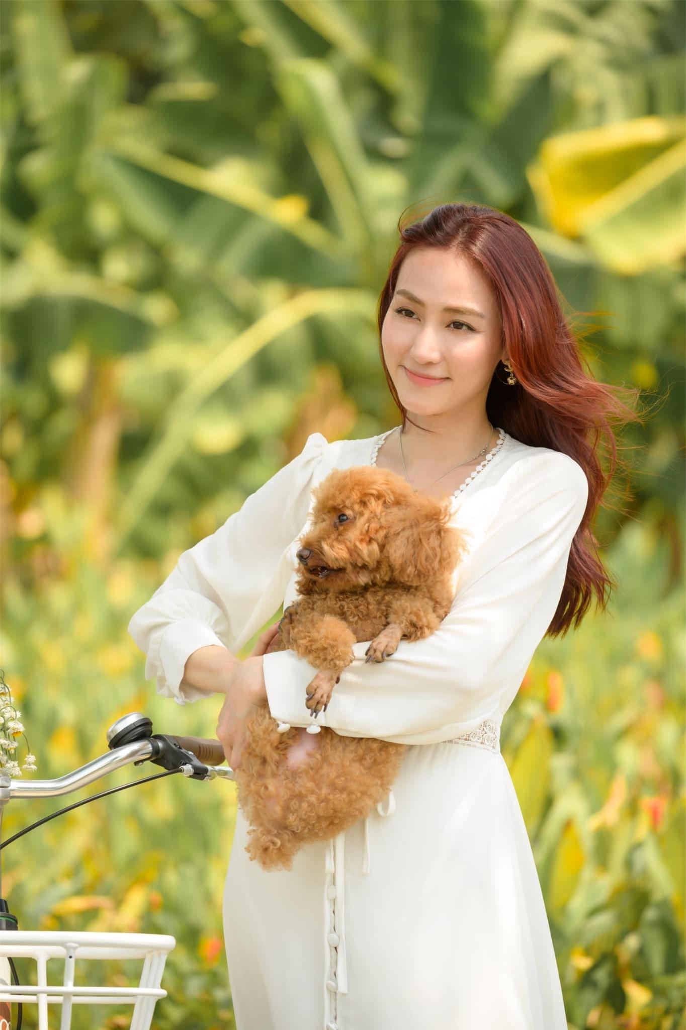 Ngân Khánh tuổi U40 vẫn đẹp như đôi mươi, hạnh phúc bên chồng đại gia dù 8 năm chưa sinh con - Ảnh 1. Ngân Khánh tuổi U40 vẫn đẹp như đôi mươi, hạnh phúc bên chồng đại gia dù 8 năm chưa sinh con - Ảnh 1.