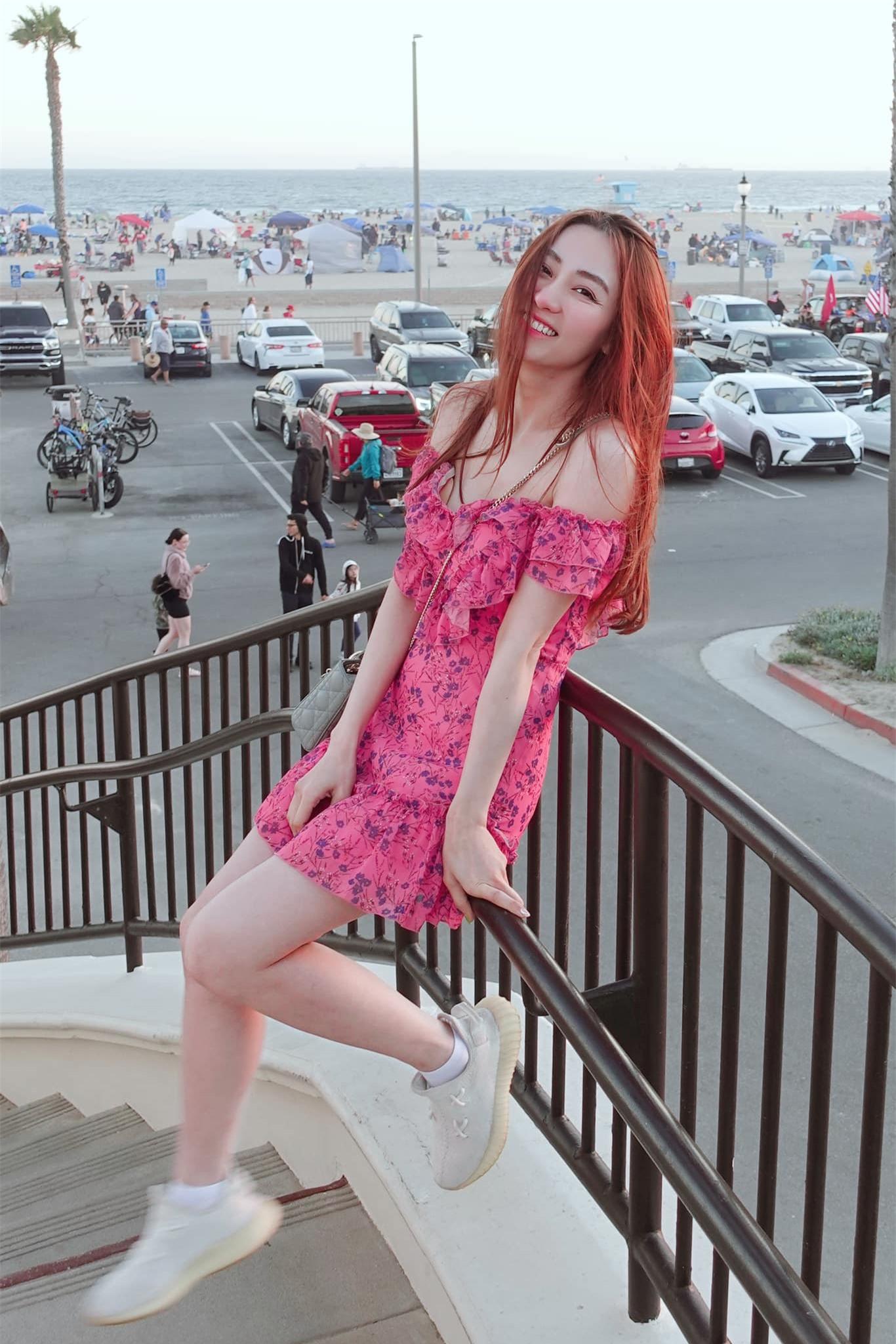 Ngân Khánh tuổi U40 vẫn đẹp như đôi mươi, hạnh phúc bên chồng đại gia dù 8 năm chưa sinh con - Ảnh 4. Ngân Khánh tuổi U40 vẫn đẹp như đôi mươi, hạnh phúc bên chồng đại gia dù 8 năm chưa sinh con - Ảnh 4.