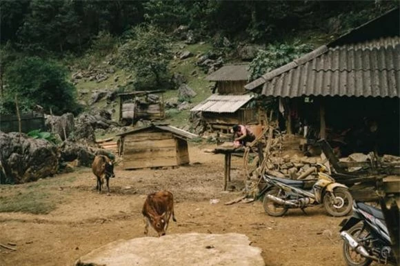 Hang Táu, người H'Mông, Mộc Châu