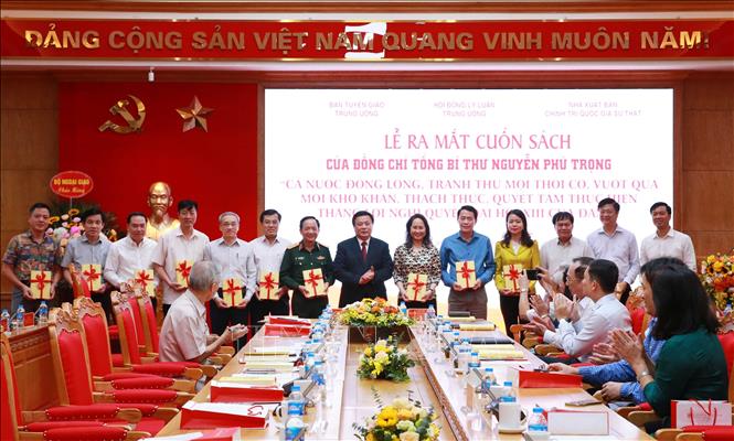 Cuốn sách của Tổng Bí thư: Phát huy sức mạnh đoàn kết thúc đẩy phát triển kinh tế - xã hội