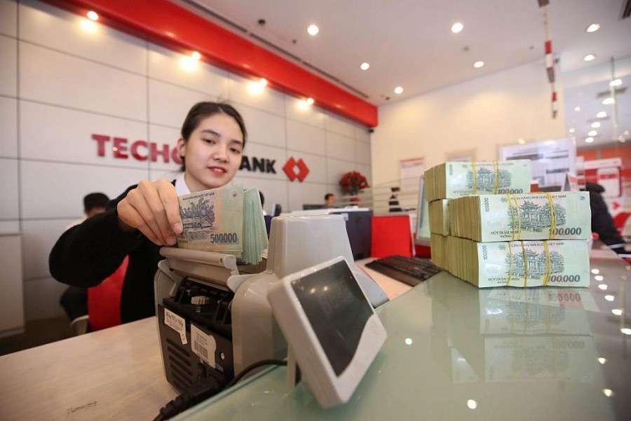 Lãi suất ngân hàng hôm nay ngày 21/2/2024: Techcombank điều chỉnh lãi suất 4 ngày liên tiếp