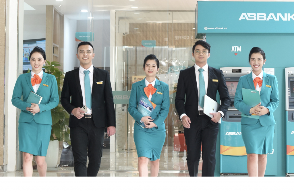 ABBANK được vinh danh “top 10 nhà tuyển dụng yêu thích 2023”