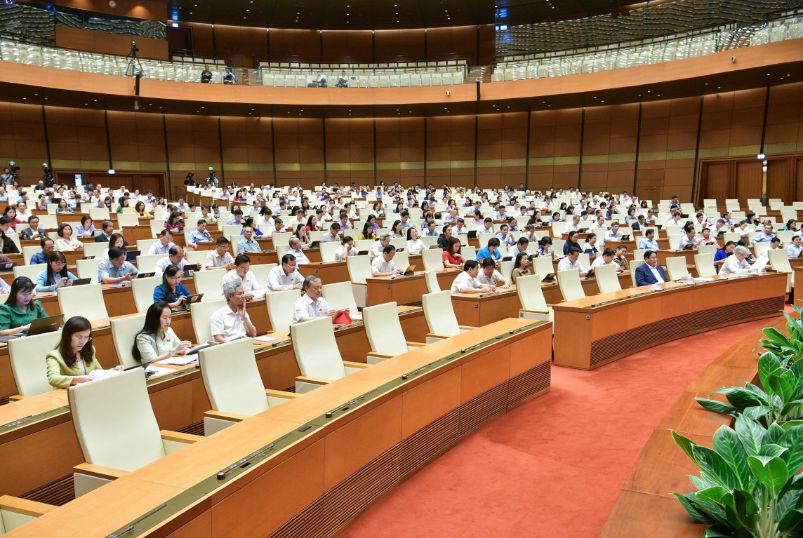 Liên quan đến giá vé máy bay, trách nhiệm chính thuộc về Bộ Giao thông vận tải và Bộ Tài chính