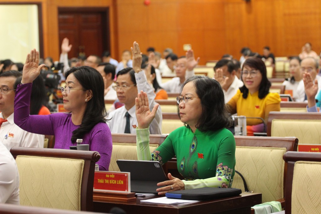 HĐND TP Hồ Chí Minh thông qua nhiều quyết sách quan trọng