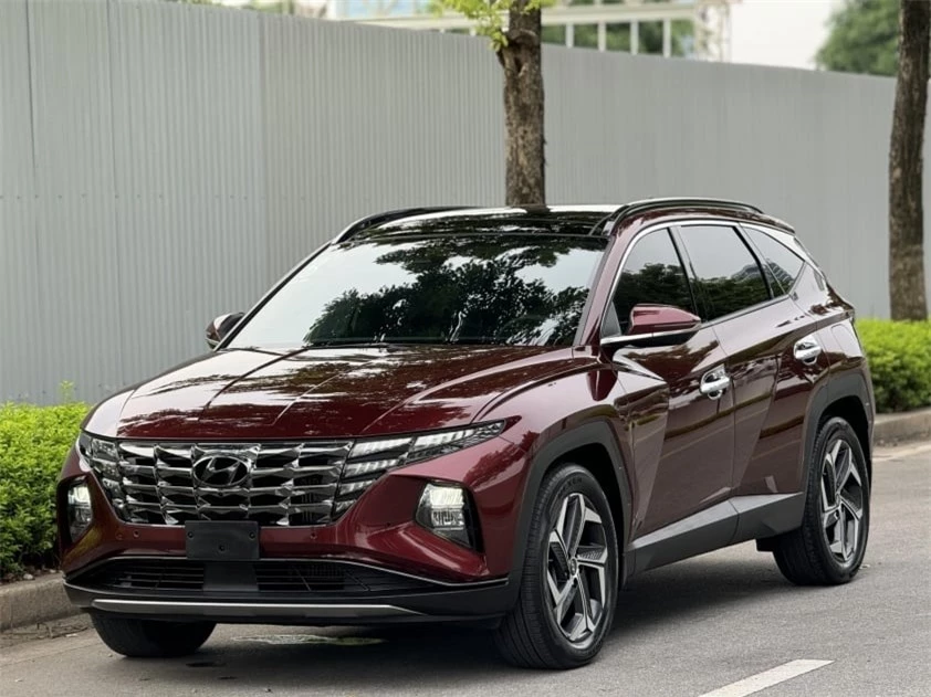 Lăn bánh 2 năm, Hyundai Tucson 2022 lên sàn xe cũ với giá khó tin 513233