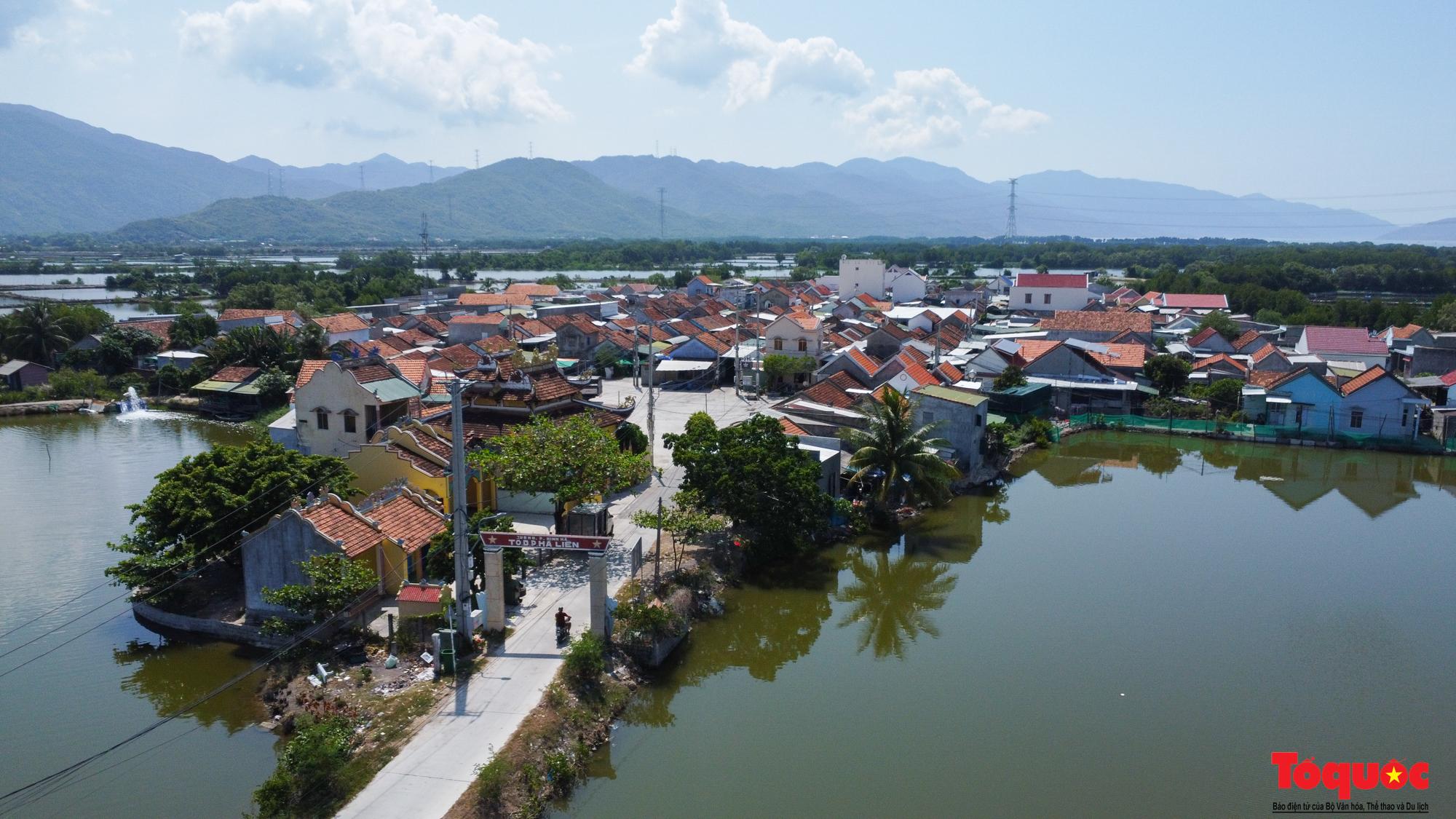 Khám phá "ngôi làng ốc đảo" đẹp như tranh vẽ - Ảnh 10.