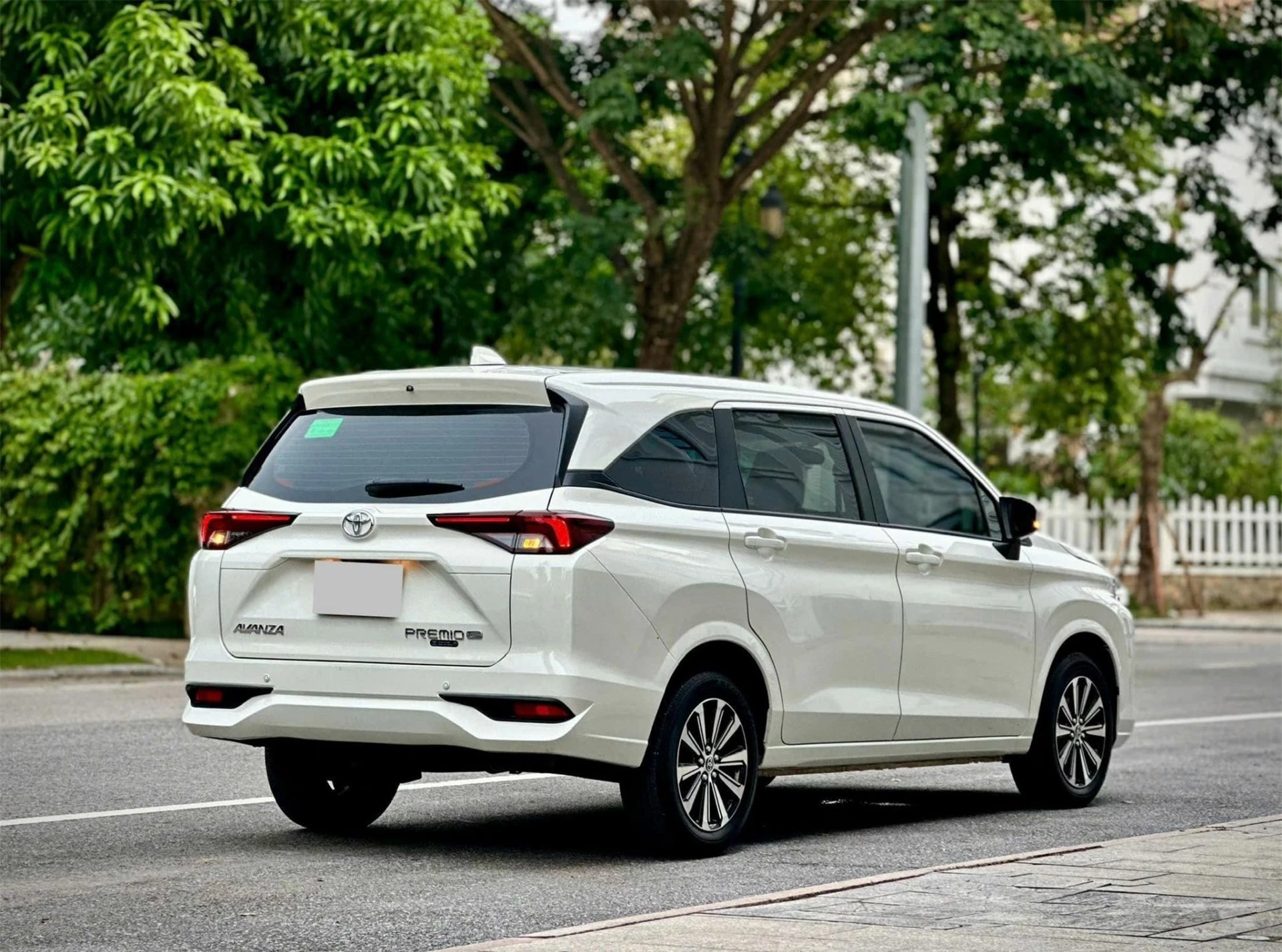 Toyota Avanza Premio 2023 siêu lướt 8.000 km rao bán ngang ngửa giá niêm yết 529324