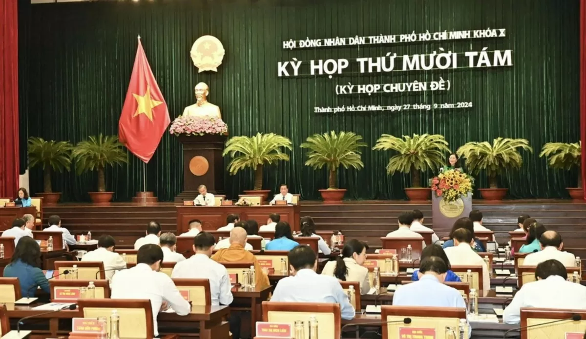 Kỳ họp thứ 18 HĐND TP. Hồ Chí Minh khóa X bàn và thông qua nhiều quyết sách quan trọng