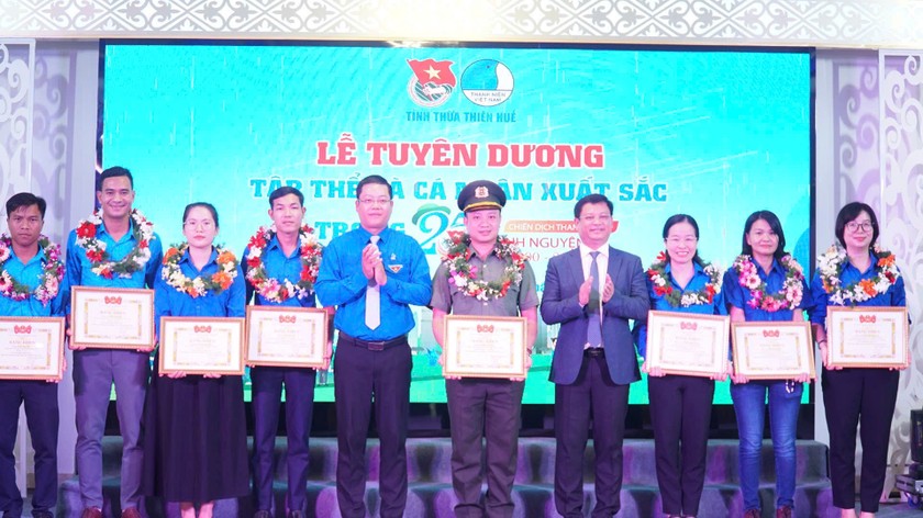 Dịp này, nhiều tập thể, cá nhân được tuyên dương Dịp này, nhiều tập thể, cá nhân được tuyên dương