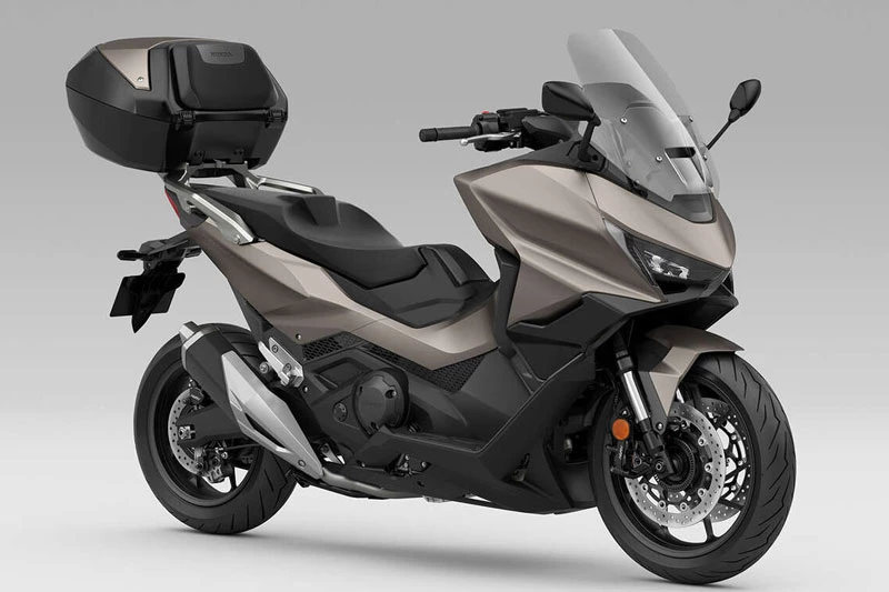 Honda Forza 750 Urban 2024.