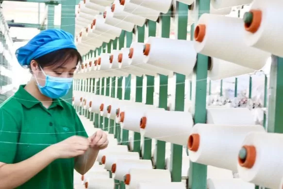 Sản xuất sợi vải dệt kim tại Công ty TNHH Đại Đông Việt Nam. Sản xuất sợi vải dệt kim tại Công ty TNHH Đại Đông Việt Nam.