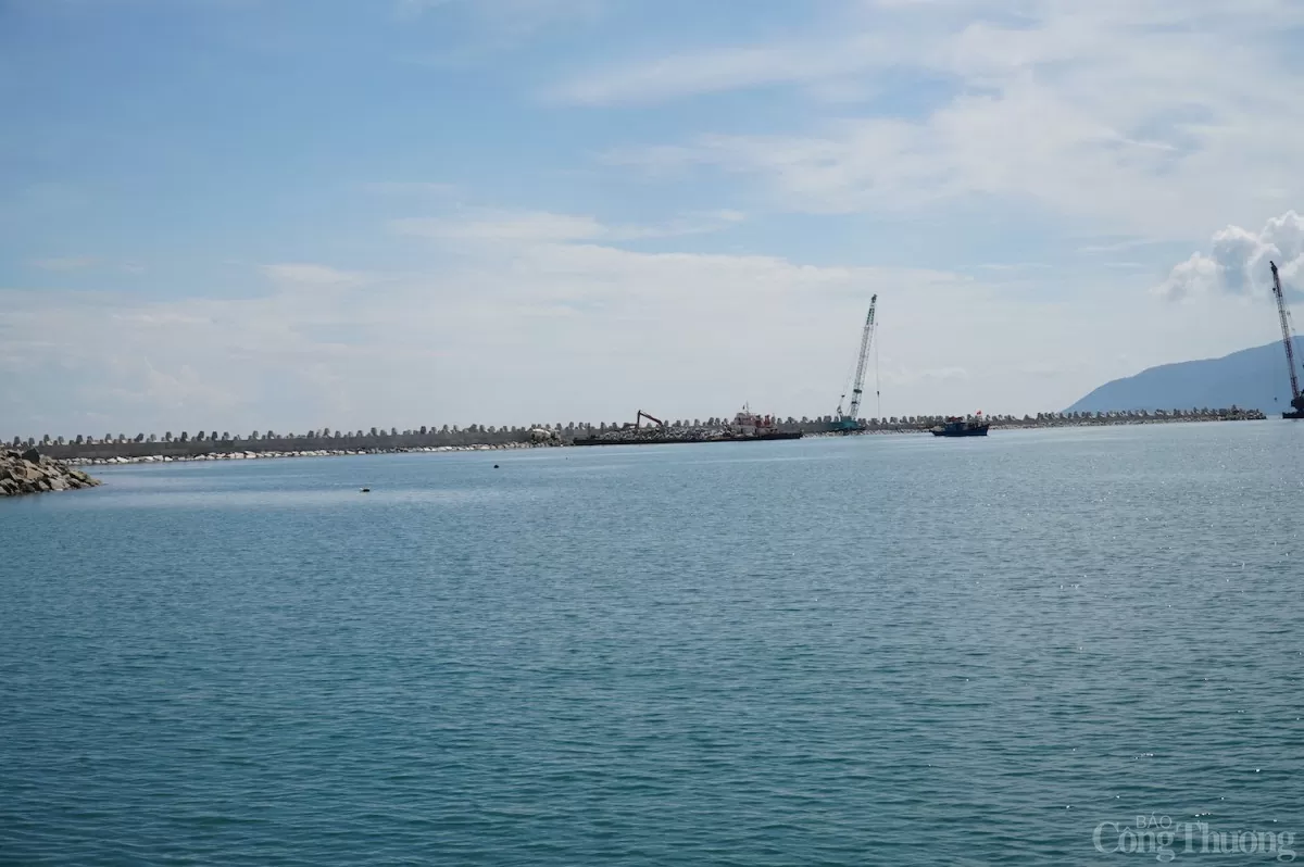 Nhiều cơ chế, chính sách đặc thù dành riêng cho Đà Nẵng sẽ có hiệu lực từ 1/1/2025 là động lực cho kinh tế Đà Nẵng 'bứt tốc' Nhiều cơ chế, chính sách đặc thù dành riêng cho Đà Nẵng sẽ có hiệu lực từ 1/1/2025 là động lực cho kinh tế Đà Nẵng 'bứt tốc'