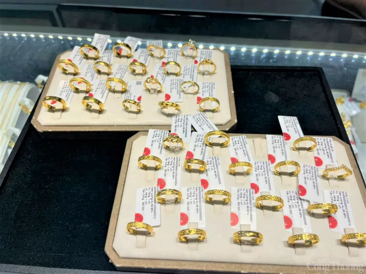 Giá vàng miếng và vàng nhẫn hôm nay (03/02) Giá vàng miếng và vàng nhẫn hôm nay (03/02)