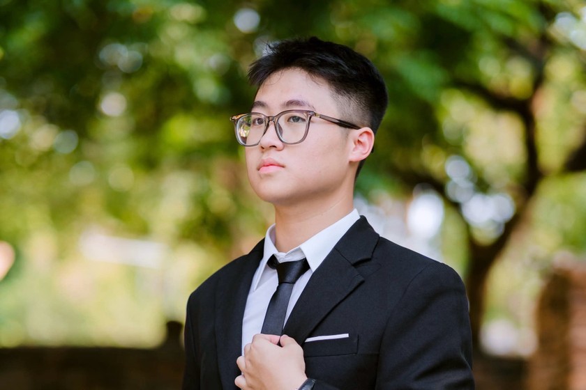 Em Hoàng Vĩnh Kỳ là một học sinh lớp 12 tại Hà Nội. (Ảnh: NVCC) Em Hoàng Vĩnh Kỳ là một học sinh lớp 12 tại Hà Nội. (Ảnh: NVCC)