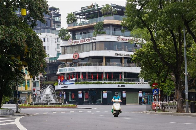 Hà Nội sẽ phá bỏ tòa nhà Hàm cá mập cạnh hồ Hoàn Kiếm