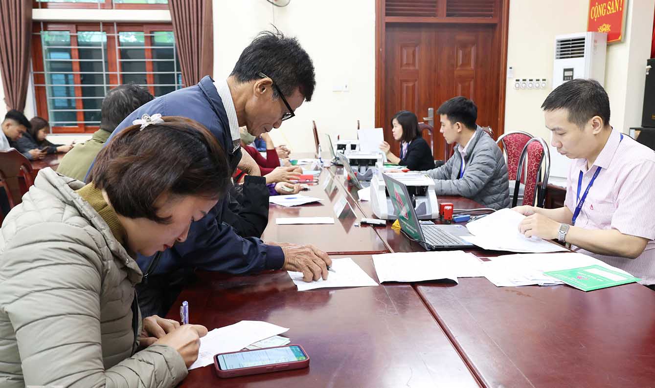 Một số địa phương hỗ trợ kinh phí, chi phí trong quá trình đi lại, đào tạo nghề cho NLĐ giúp tạo việc làm bền vững. Ảnh: Thùy Dung.