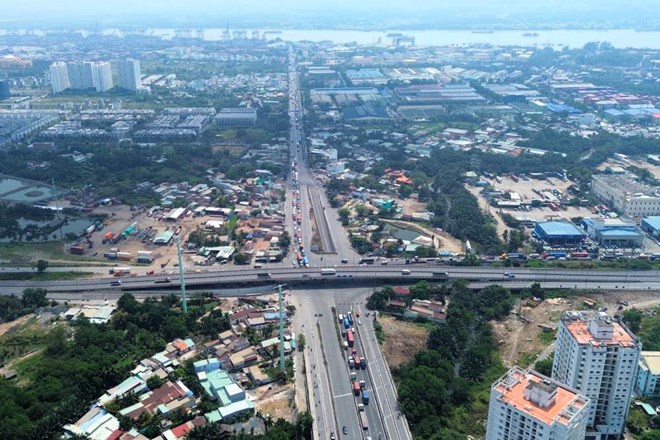 Nút giao 4 tầng đầu tiên ở TPHCM còn vướng 72 mặt bằng