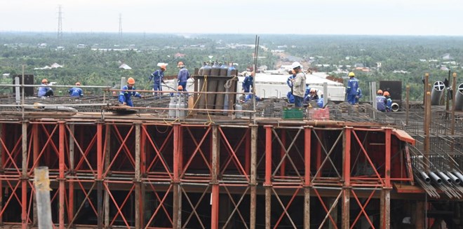 500 công nhân nỗ lực đưa cầu Rạch Miễu 2 hợp long ngày 30.4