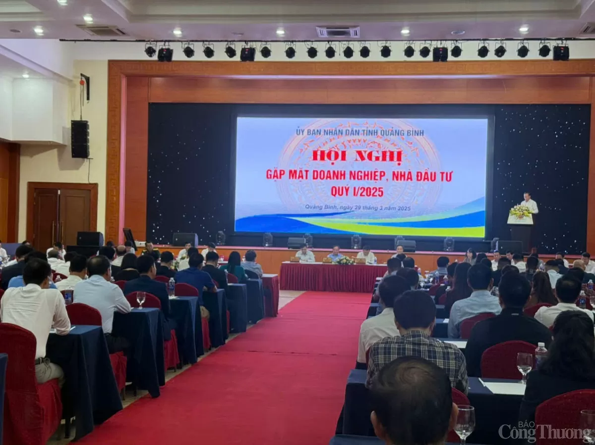 Hội nghị gặp mặt doanh nghiệp, nhà đầu tư ở Quảng Bình quý I/2025