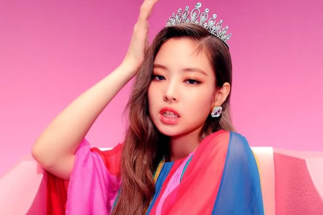 Jennie (Blackpink) được khen tiến bộ vượt bậc ở Coachella tuần 2