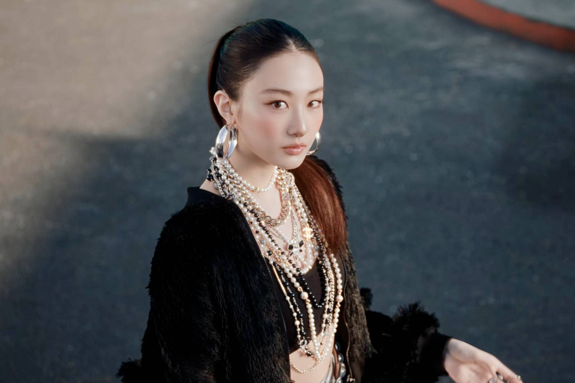 Gawon tham gia viết lời ca khúc chủ đề “Drop Top“. Ảnh: Trailer Gawon