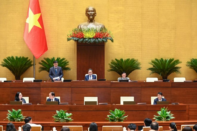 Quốc hội biểu quyết rút ngắn nhiệm kỳ khoá XV trước 3 tháng