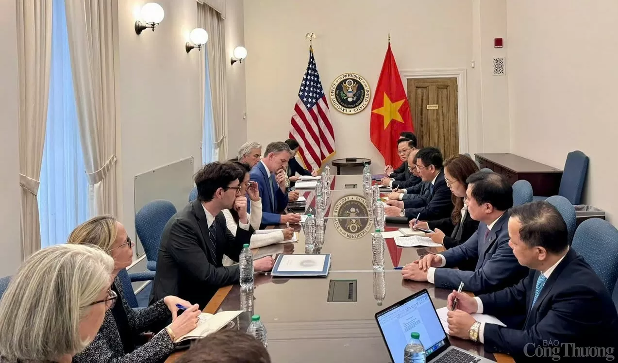 Đàm phán Việt Nam - Hoa Kỳ tiến bộ tích cực, tiếp tục Đàm phán Việt Nam - Hoa Kỳ tiến bộ tích cực, tiếp tục đẩy nhanh để đạt kết quả sớm nhất