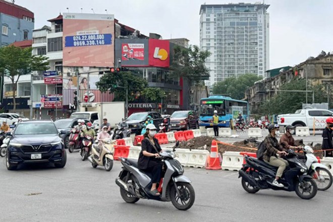 Rào chắn để ứng phó trong trường hợp khẩn cấp khi đào hầm metro Nhổn - ga Hà Nội