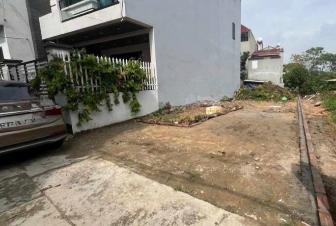 Giá đất nền quanh khu vực dự án đường Vành đai 4 (Hà Nội) tăng mạnh. Ảnh: Thu Giang