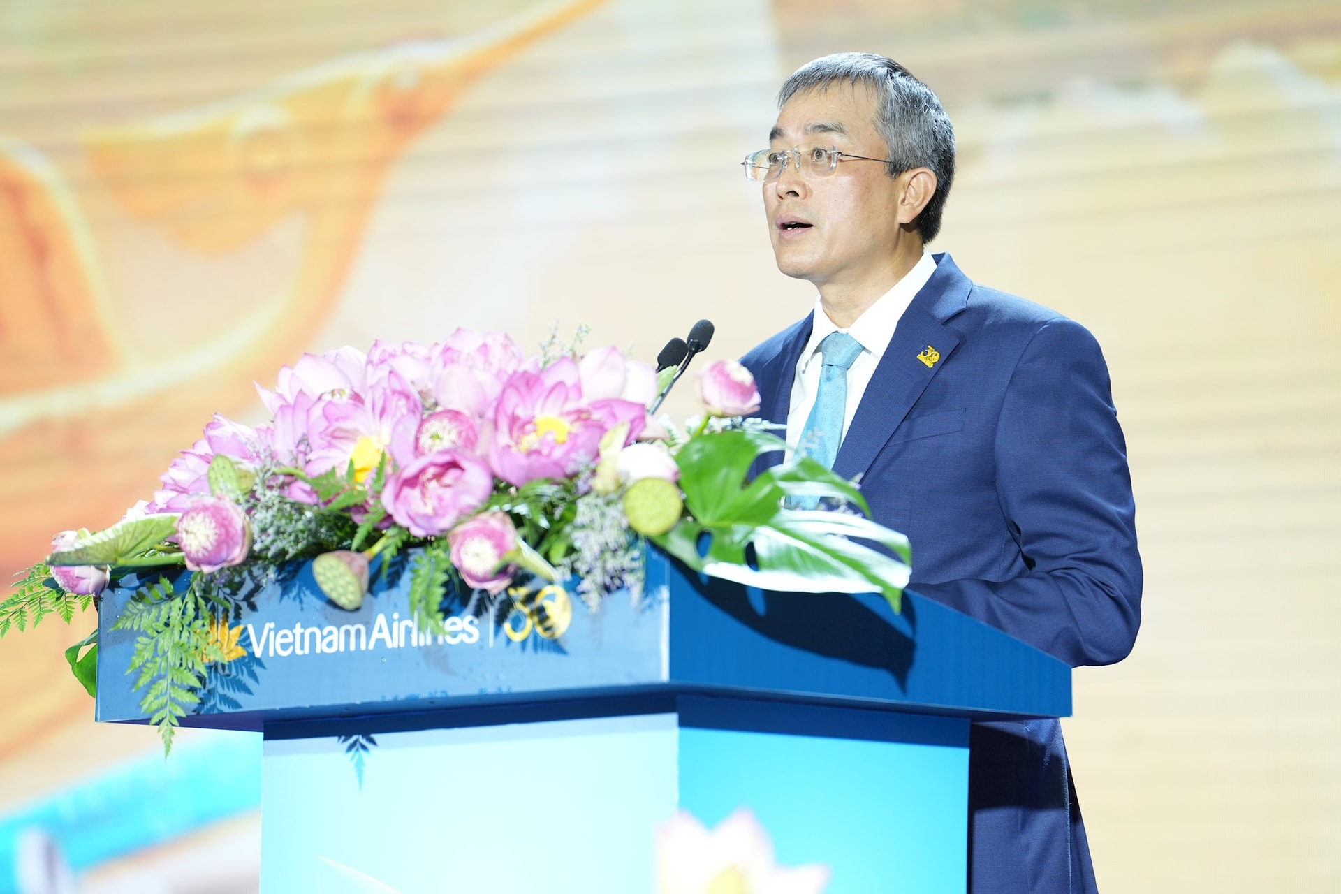 4.-chu-tich-hdqt-dang-ngoc-hoa-phat-bieu-tai-le-ky-niem-30-nam-tct-hkvn.jpg