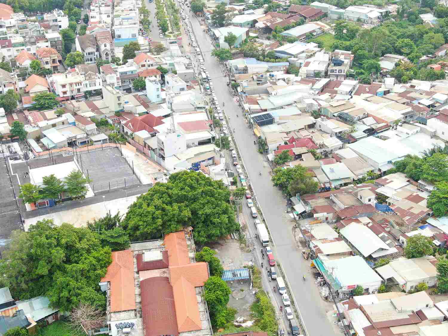 Ùn tắc đường Lương Định Của (đoạn Nguyễn Hoàng đi nút giao An Phú). Ảnh: Minh Quân