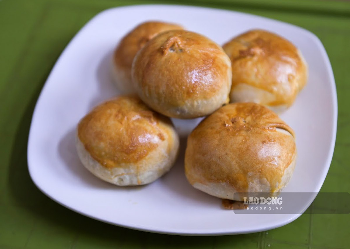 Món bánh xíu páo đặc sản Nam Định. Ảnh: Hà Vi