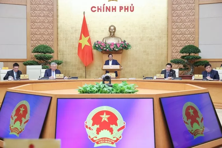 Thủ tướng yêu cầu các thành viên Chính phủ tập trung thảo luận về tình hình kinh tế - xã hội tháng 5 và 5 tháng và những nhiệm vụ, giải pháp trọng tâm trong tháng 6 và thời gian tới, đặc biệt phân tích bối cảnh tình hình có gì mới, có gì khác; các khó khăn, thách thức - Ảnh: VGP/Nhật Bắc Thủ tướng yêu cầu các thành viên Chính phủ tập trung thảo luận về tình hình kinh tế - xã hội tháng 5 và 5 tháng và những nhiệm vụ, giải pháp trọng tâm trong tháng 6 và thời gian tới, đặc biệt phân tích bối cảnh tình hình có gì mới, có gì khác; các khó khăn, thách thức - Ảnh: VGP/Nhật Bắc