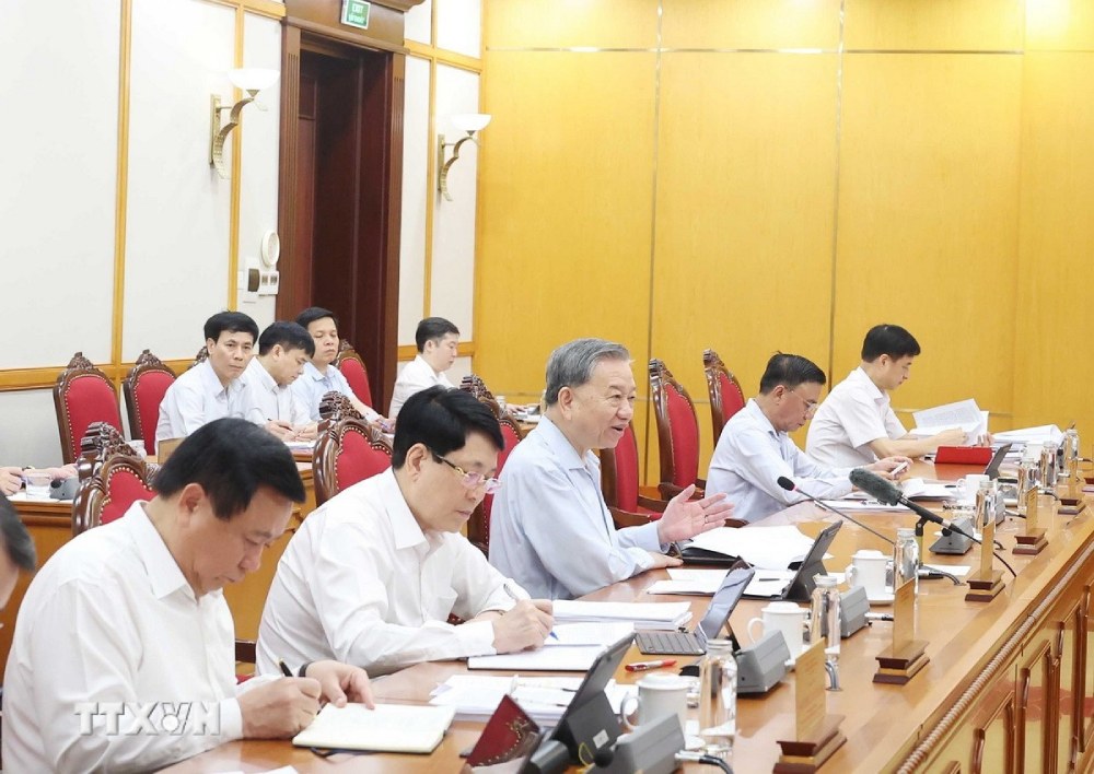Toàn cảnh phiên họp của Bộ Chính trị. Ảnh: TTXVN