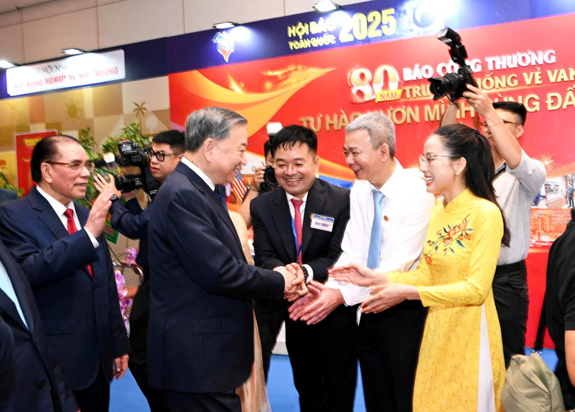 Tổng Bí thư Tô Lâm chúc mừng và động viên những người làm báo ngành Công Thương tại Hội báo toàn quốc năm 2025