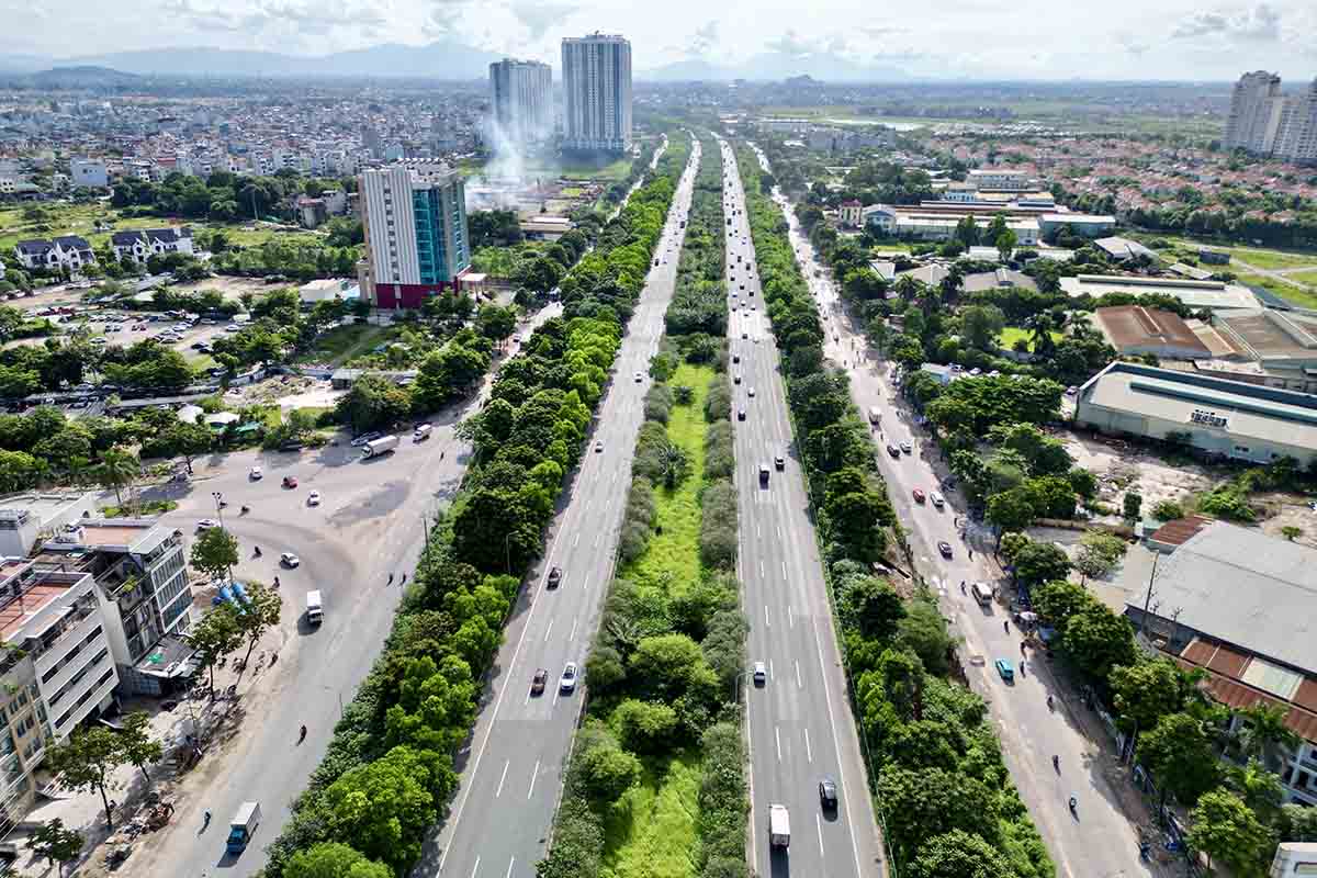 Đại lộ Thăng Long đoạn qua huyện Hoài Đức, Hà Nội. Ảnh: Nhóm PV