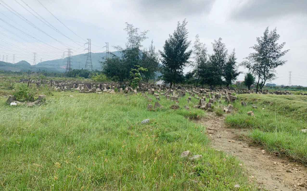 Dự án đang dang dở nay xin dừng triển khai. Ảnh: Trần Tuấn.